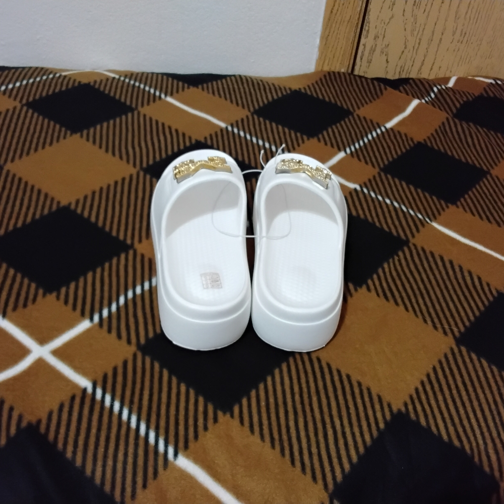 White and Gold Sandals with Elegant Design
